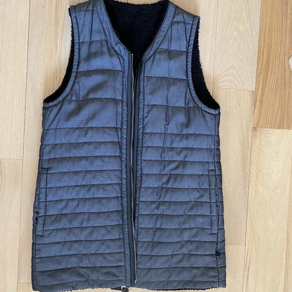 Reversible lululemon vest size small - Picture 1 of 3